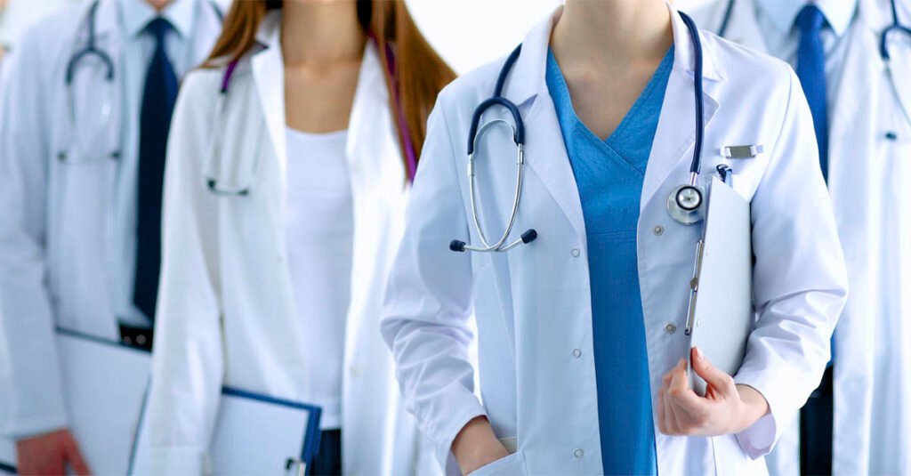 Trabalho médico, auto cuidado e competição dentro da equipe de saúde.