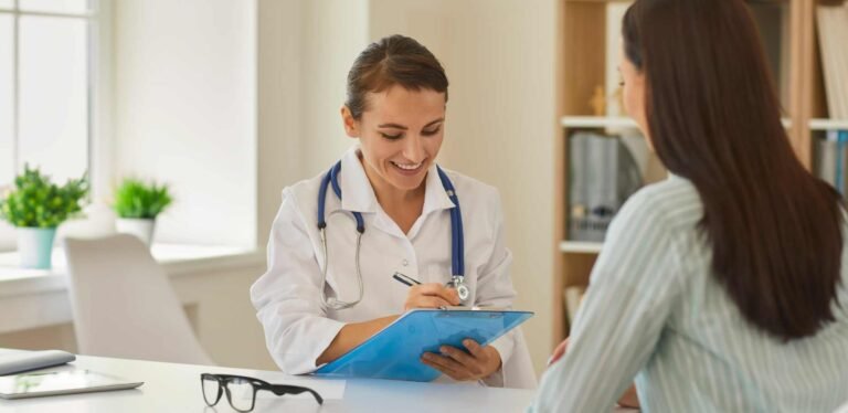 O tempo, a clínica e a arte de curar: reflexões sobre as consultas médicas