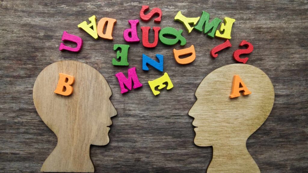 Entre o formal e o informal: navegando pelas águas da comunicação interpessoal
