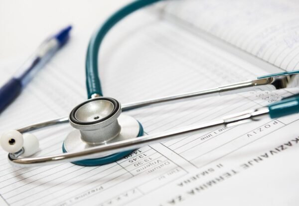 Formar médicos ou fabricar diplomas