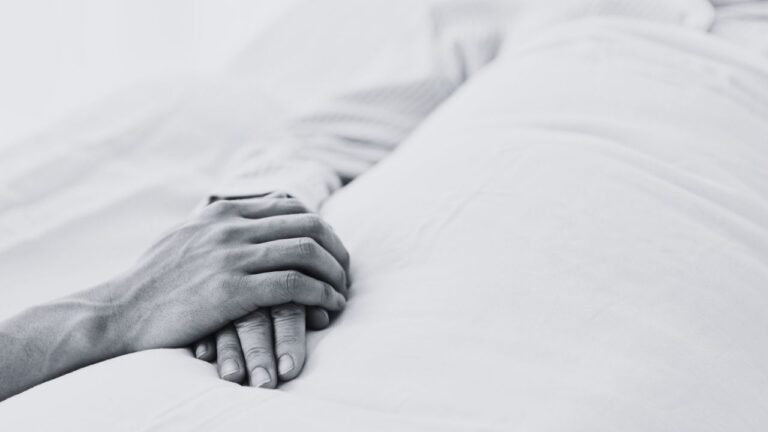 Entre o direito de viver e o direito de morrer: uma reflexão necessária